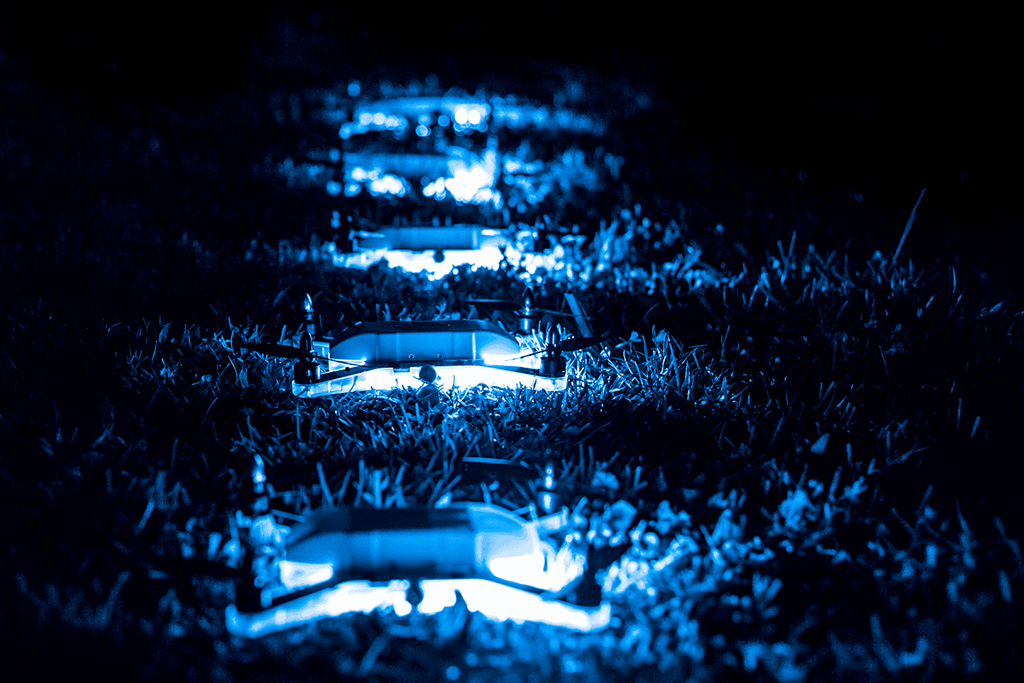 Spectacle de drones nocturne